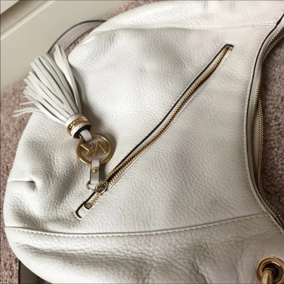 Michael Kors tassel crossbody ivory EUC - Picture 8 of 8